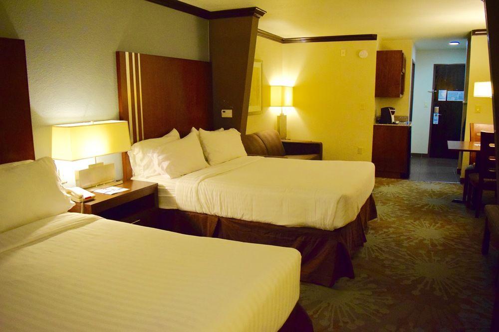 Holiday Inn Express & Suites San Antonio Nw Near Seaworld, An Ihg Hotel Eksteriør bilde