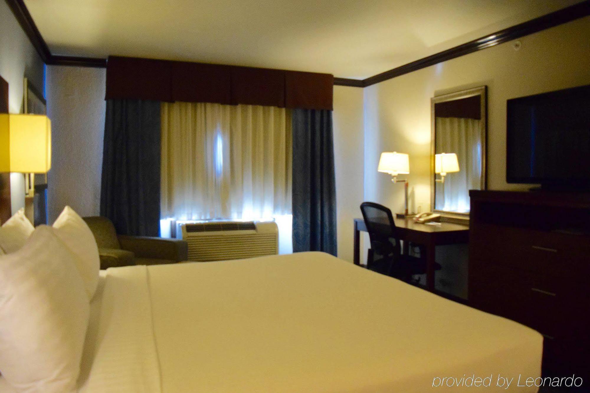 Holiday Inn Express & Suites San Antonio Nw Near Seaworld, An Ihg Hotel Eksteriør bilde